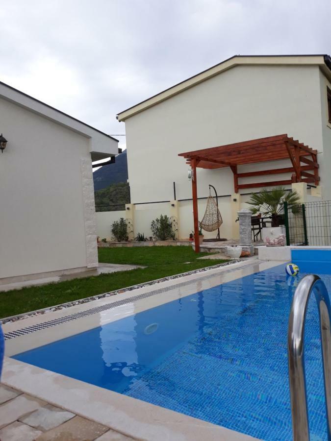 Vila Pelinovo Kotor Buitenkant foto